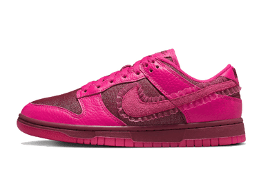 Dunk Low Valentine Day 2022