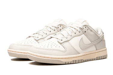 Dunk Low Light Bone